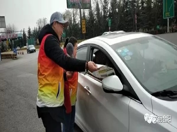 1555944716173027571.jpg 2-1Z21QA045L6.jpg