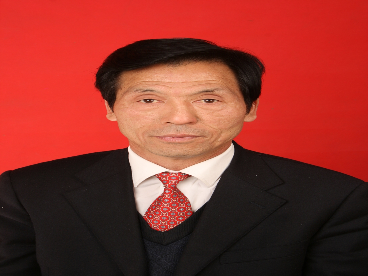 杨百章.jpg