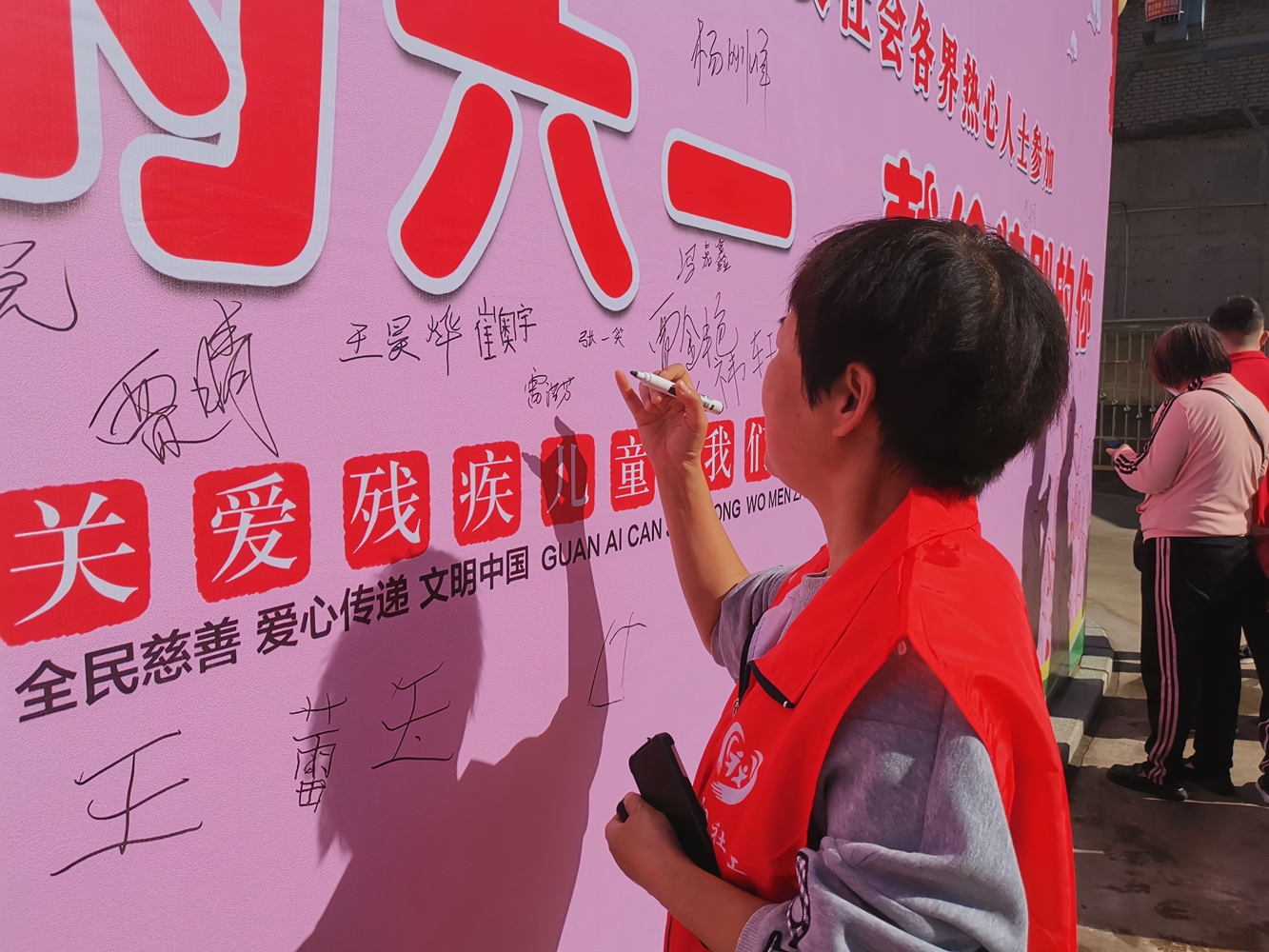 5c6cbe08fd461e3994ff924b83e2ff3.jpg