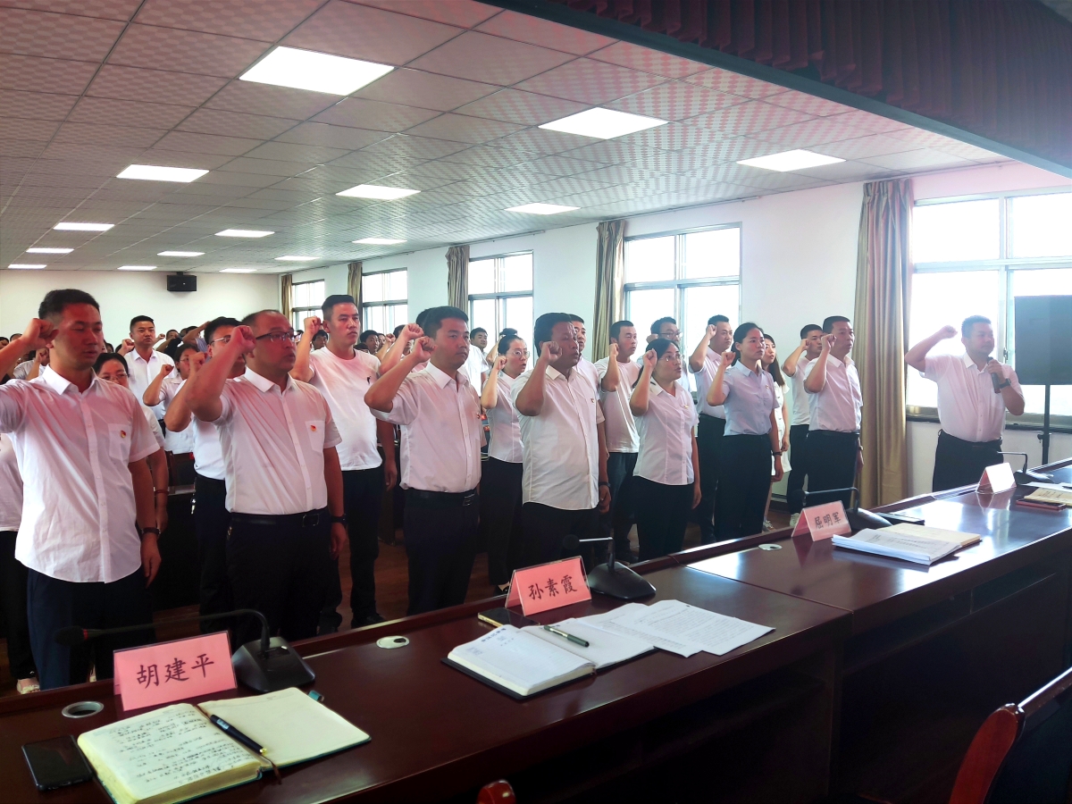 4a08fedb57a26df27d657acf5ffe389.jpg